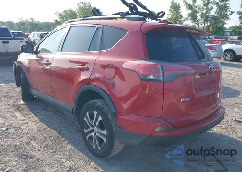 2016 Toyota Rav4 Le z USA, uszkodzony, nr VIN 2T3BFREV8GW414049